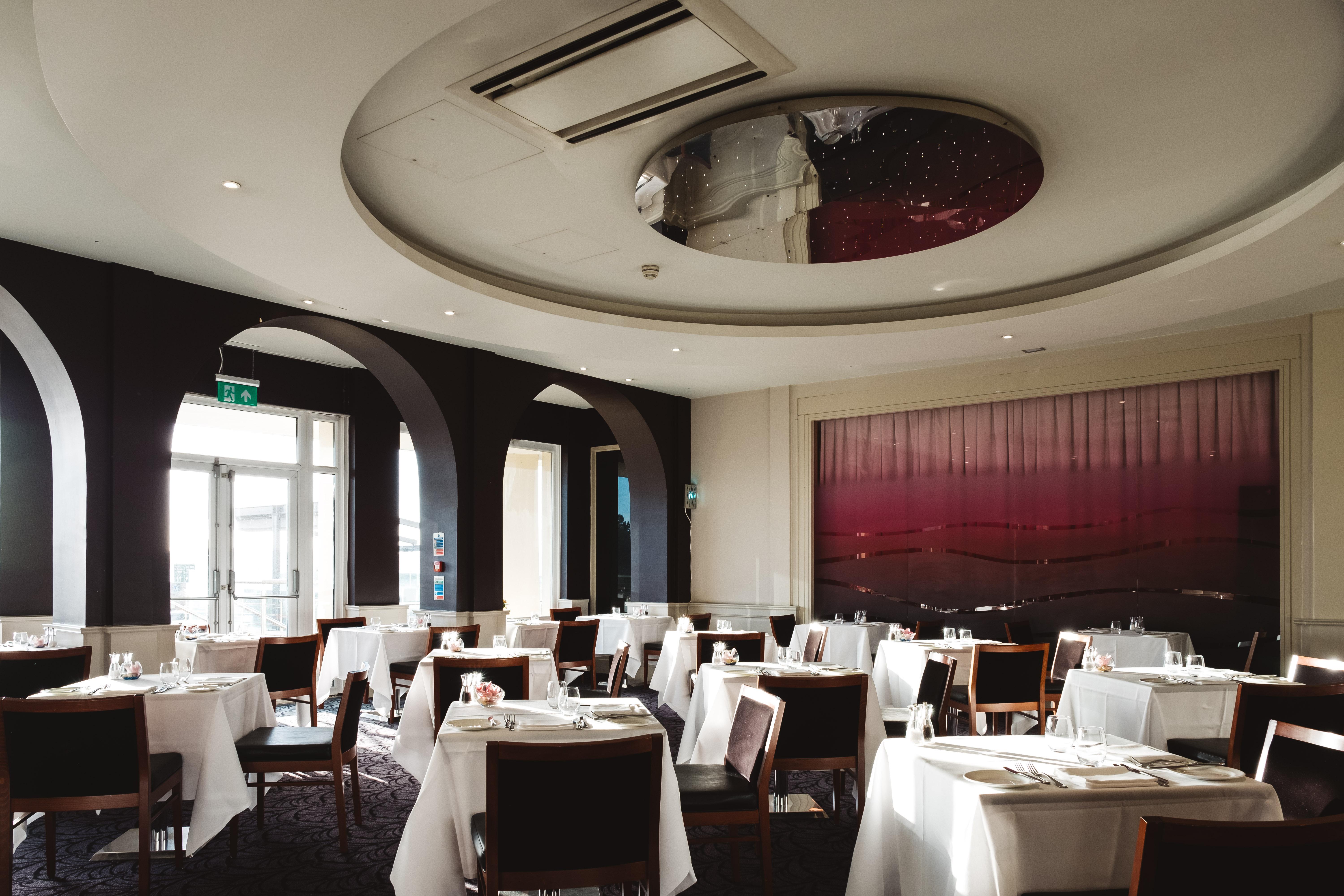 فندق وسبا غراند جيرسي سانت هلير جيرسي المظهر الخارجي الصورة The interior of the restaurant