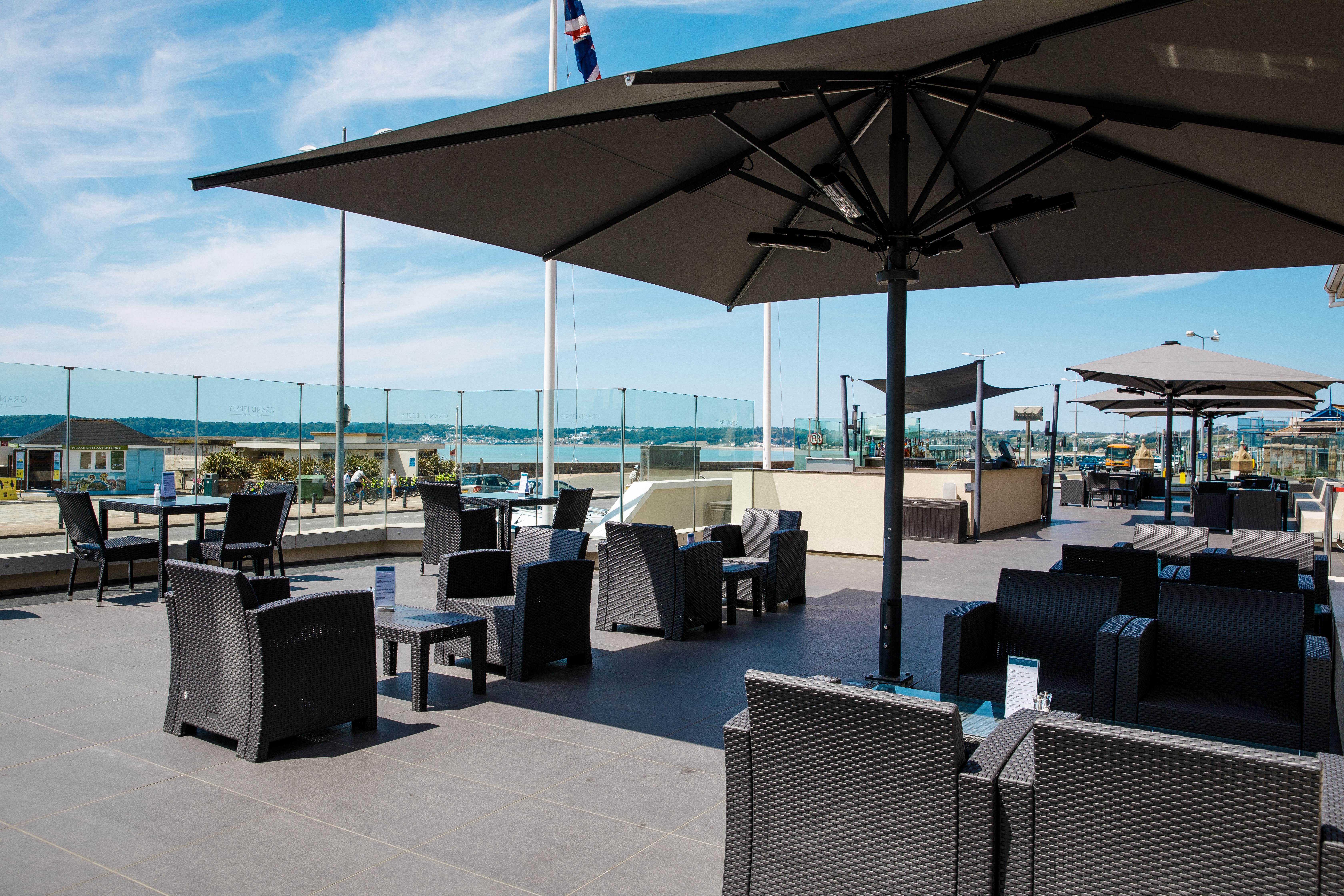 فندق وسبا غراند جيرسي سانت هلير جيرسي المظهر الخارجي الصورة The rooftop lounge at the hotel